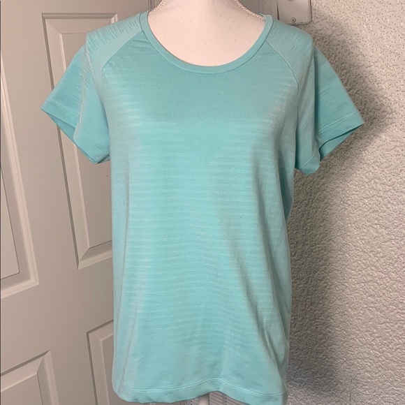 Tuff Athletics Tops - Tuff Athletics Women's Aqua Short Sleeve Workout Top Medium